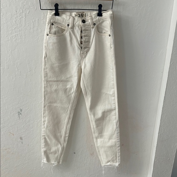 We The Free Denim - We The Free High Waist Jeans Size 25 Off White Cream Ankle Button Fly
